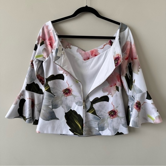 Ted BAKER-VELEITA CHATSWORTH BLOOM BELL SLEEVE TOP - Picture 6 of 10